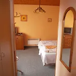 Oliver 게스트하우스 3*